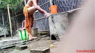 Indian BAngladeshi Horny Aunt Outdoor Fucking Pussy