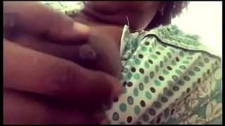 Mallu aunty playing with boobs