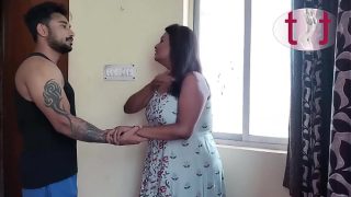 Mumbai Busty Aunty Fat Pussy Sucked By Male Escort