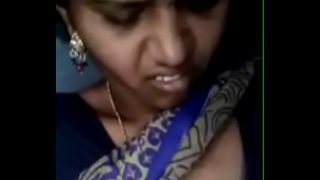 VID-20190502-PV0001-Kudalnagar (IT) Tamil 32 yrs old married beautiful, hot and sexy housewife aunty Mrs. Vijayalakshmi showing her boobs to her 19 yrs old unmarried neighbour boy sex porn video
